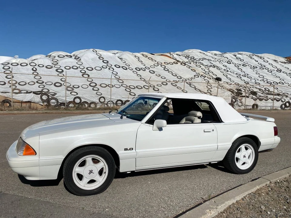 1993 Ford Mustang 3rd Gen - Image 20 of 23