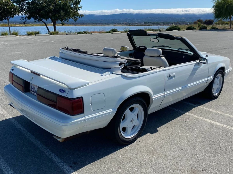 1993 Ford Mustang 3rd Gen - Image 18 of 23