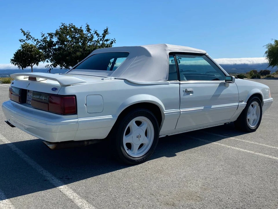 1993 Ford Mustang 3rd Gen - Image 13 of 23
