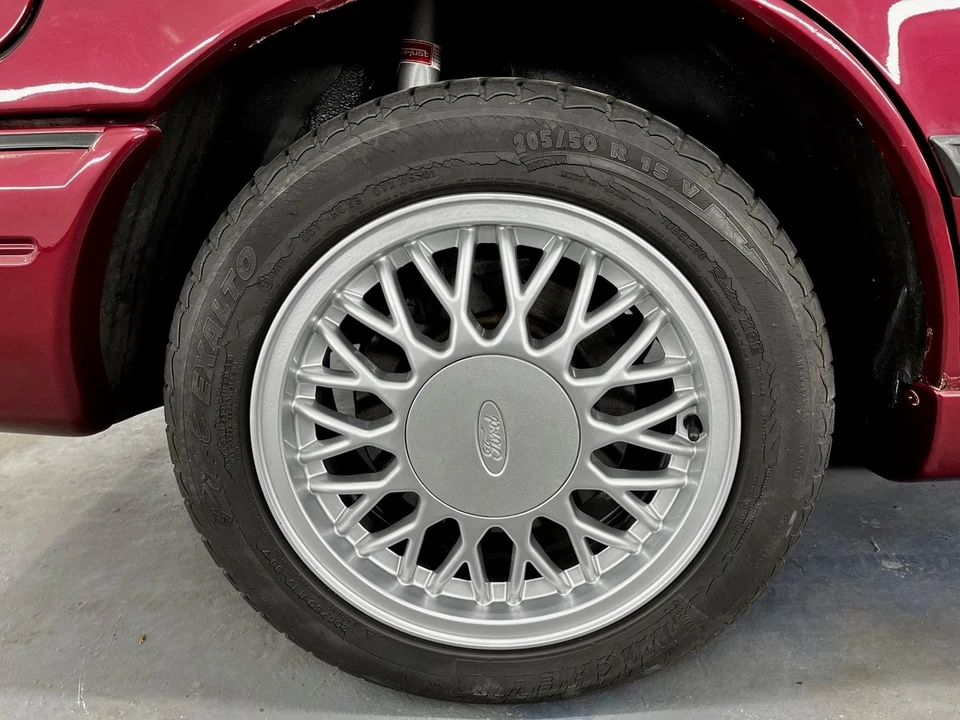 1993 Ford Sierra RS Cosworth - Image 17 of 30