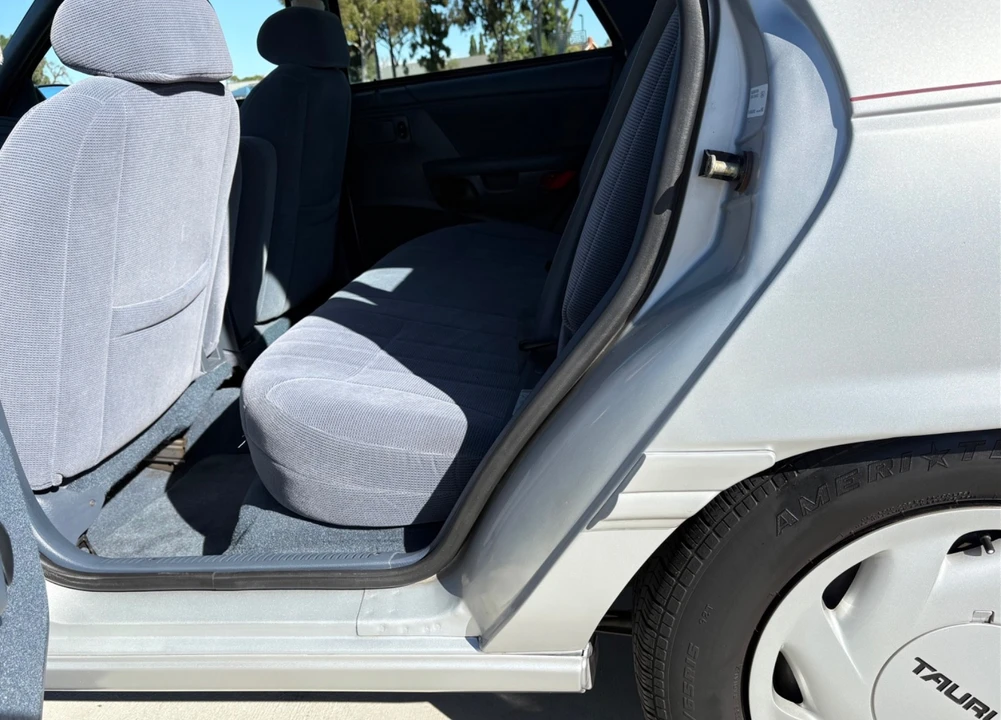 1993 Ford Taurus 2nd Gen - Image 20 of 21