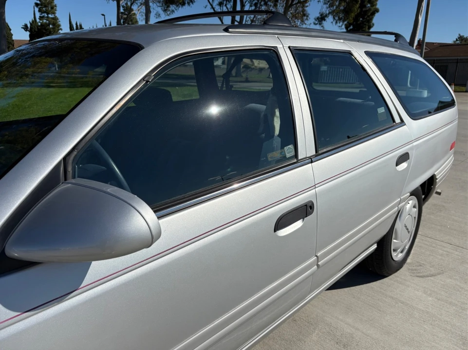 1993 Ford Taurus 2nd Gen - Image 15 of 21