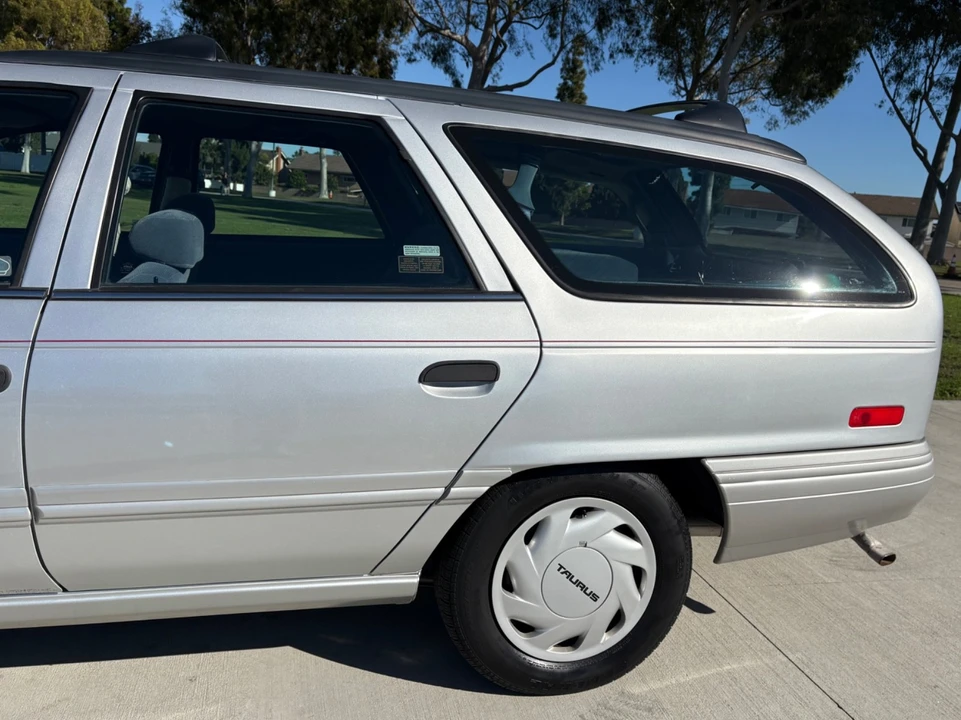 1993 Ford Taurus 2nd Gen - Image 6 of 21