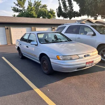 1993 Ford Taurus GL Sedan 4D