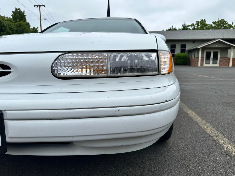 1993 Ford Taurus 2nd Gen - Image 28 of 31