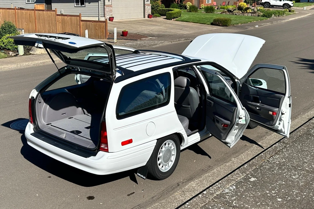 1993 Ford Taurus 2nd Gen - Image 21 of 31