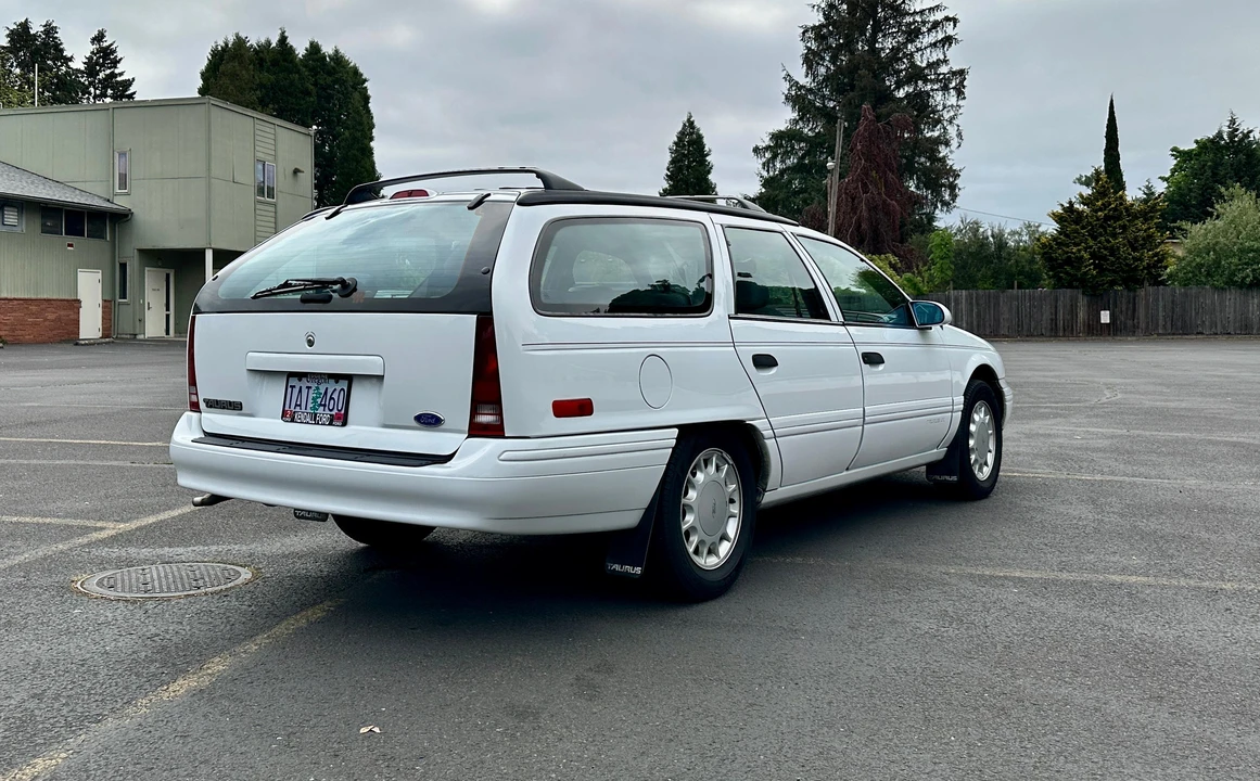 1993 Ford Taurus 2nd Gen - Image 11 of 31
