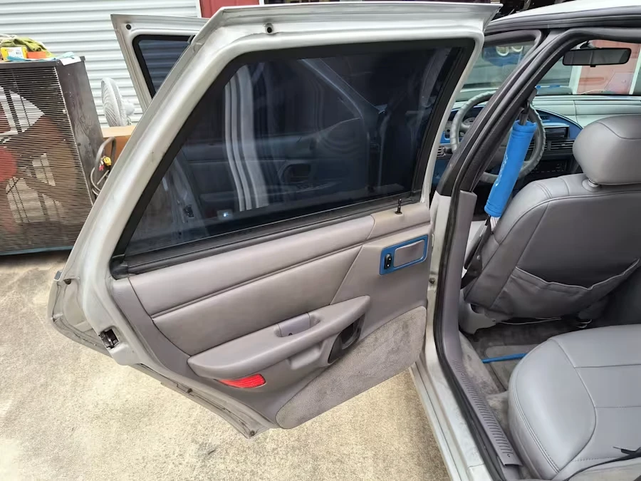 1993 Ford Taurus SHO 2nd Gen - Image 13 of 31