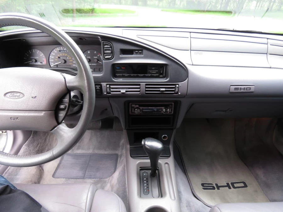1993 Ford Taurus SHO 2nd Gen - Image 3 of 8