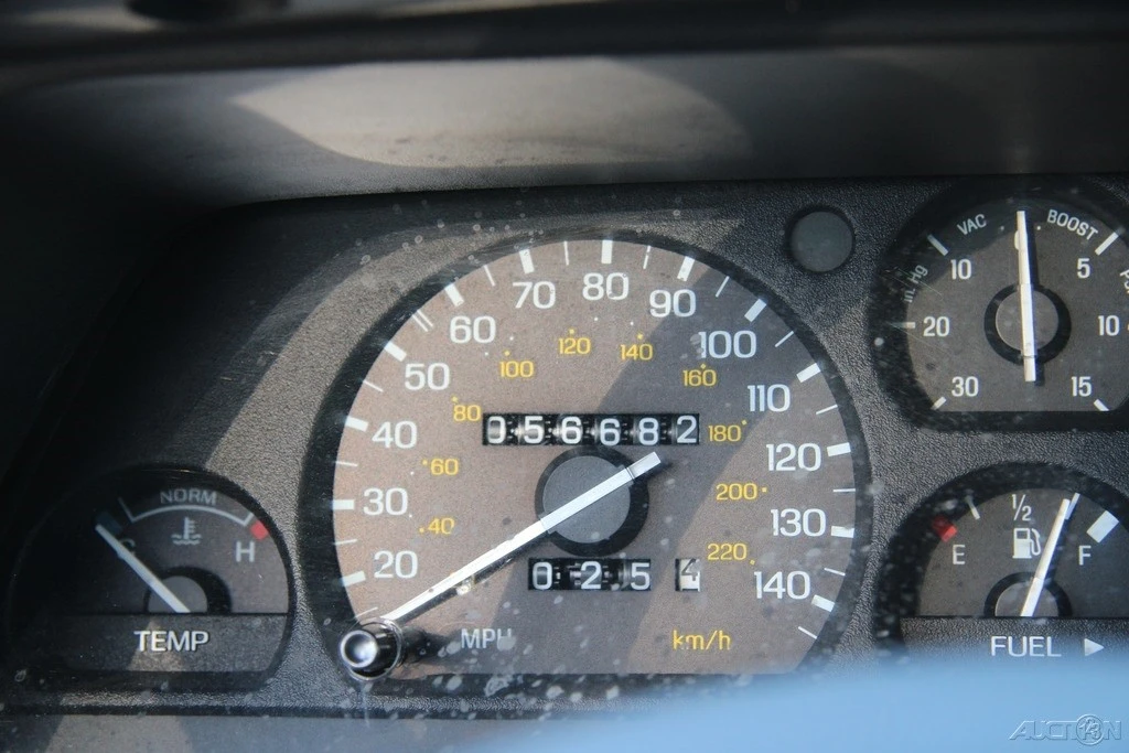 1993 Ford Thunderbird 10th Gen - Image 17 of 21