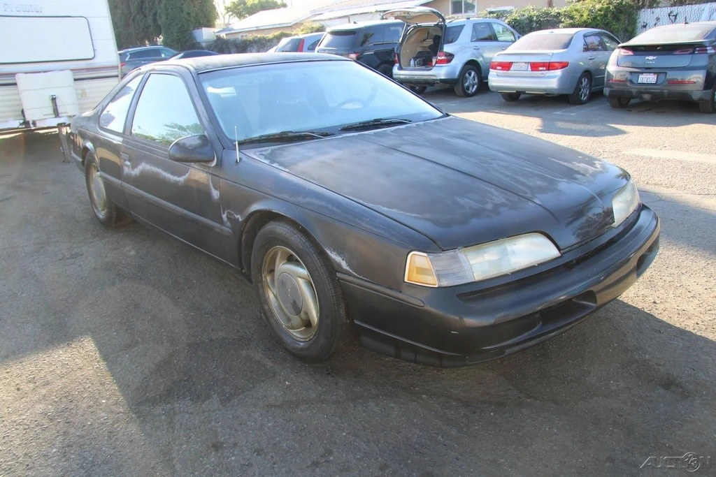 1993 Ford Thunderbird 10th Gen - Image 10 of 21