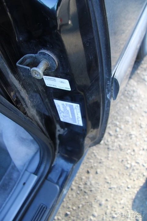 1993 Ford Thunderbird 10th Gen - Image 12 of 21