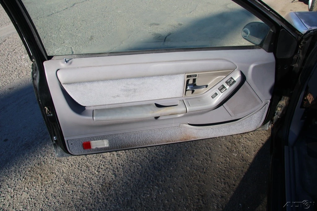 1993 Ford Thunderbird 10th Gen - Image 13 of 21