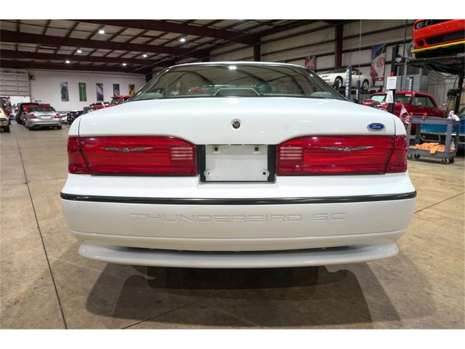 1993 Ford Thunderbird 10th Gen - Image 7 of 31