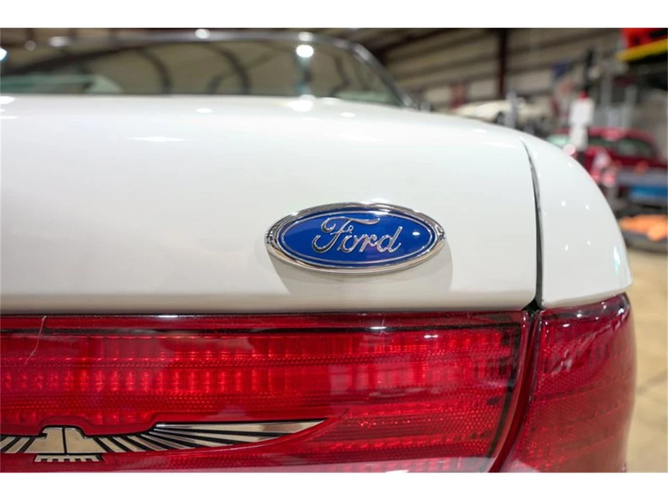 1993 Ford Thunderbird 10th Gen - Image 22 of 31