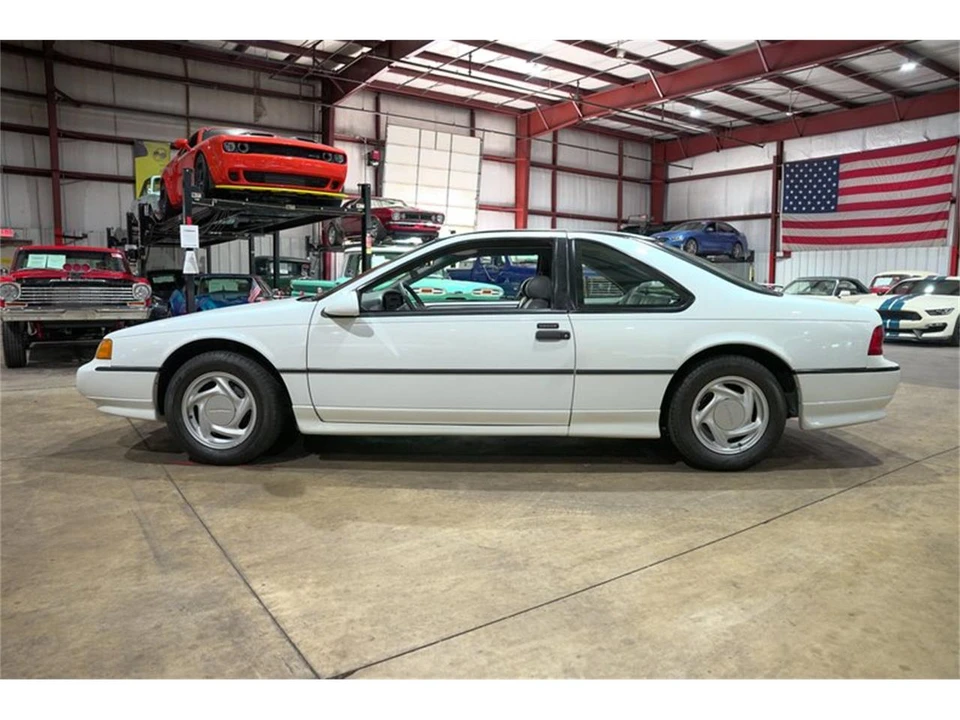 1993 Ford Thunderbird 10th Gen - Image 4 of 31
