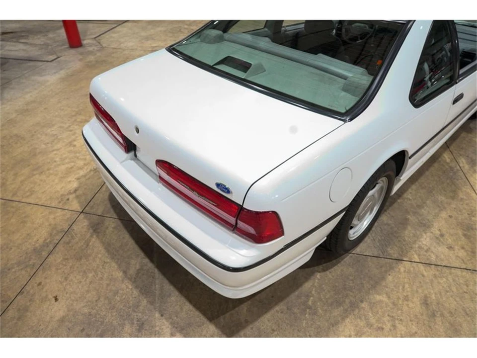 1993 Ford Thunderbird 10th Gen - Image 20 of 31