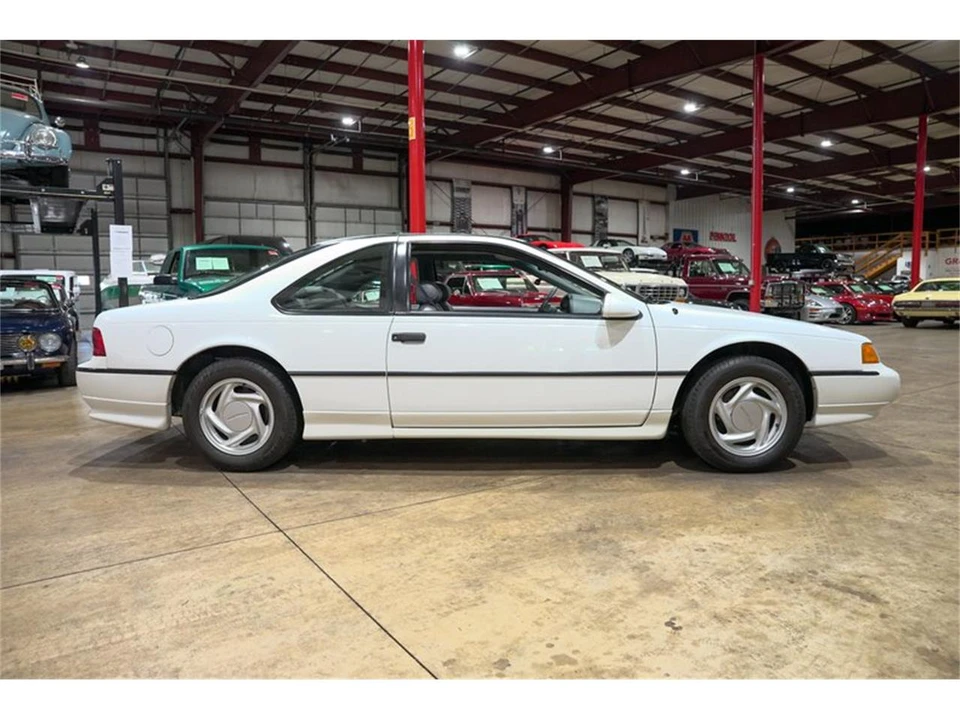 1993 Ford Thunderbird 10th Gen - Image 10 of 31