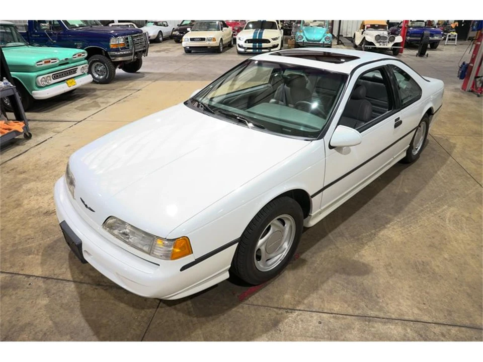 1993 Ford Thunderbird 10th Gen - Image 15 of 31