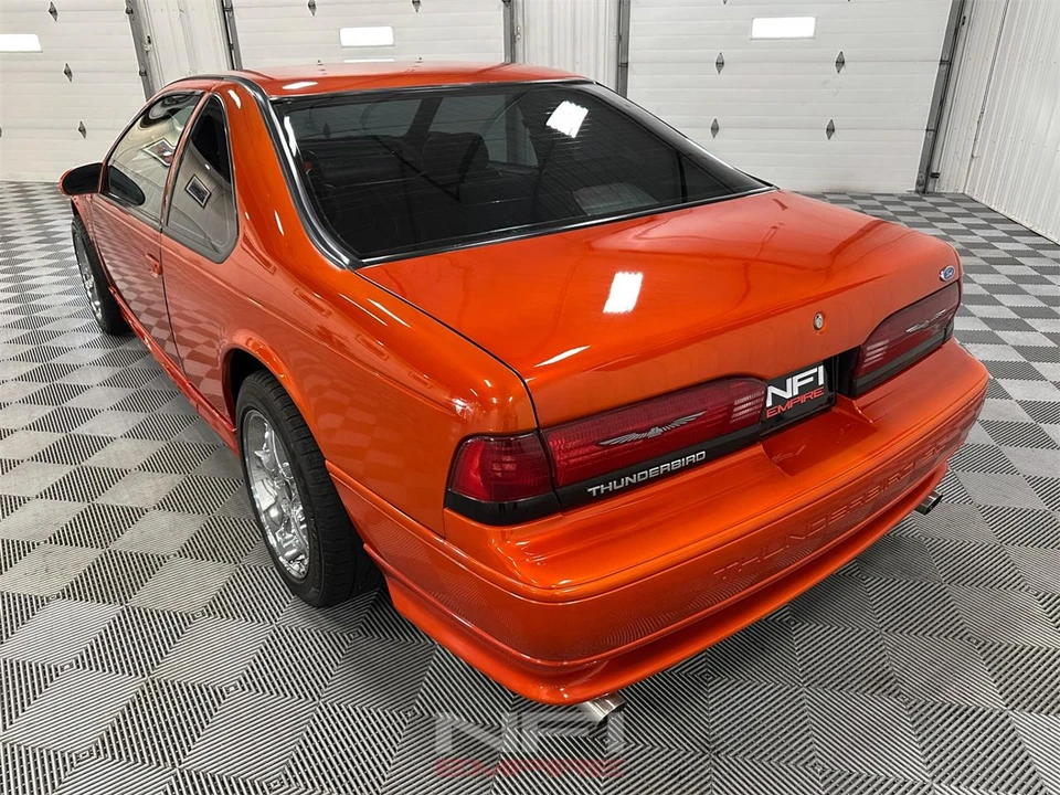 1993 Ford Thunderbird 10th Gen - Image 10 of 31