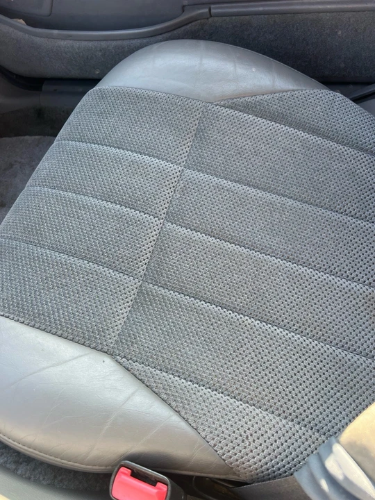 1993 Ford Thunderbird 10th Gen - Image 10 of 25