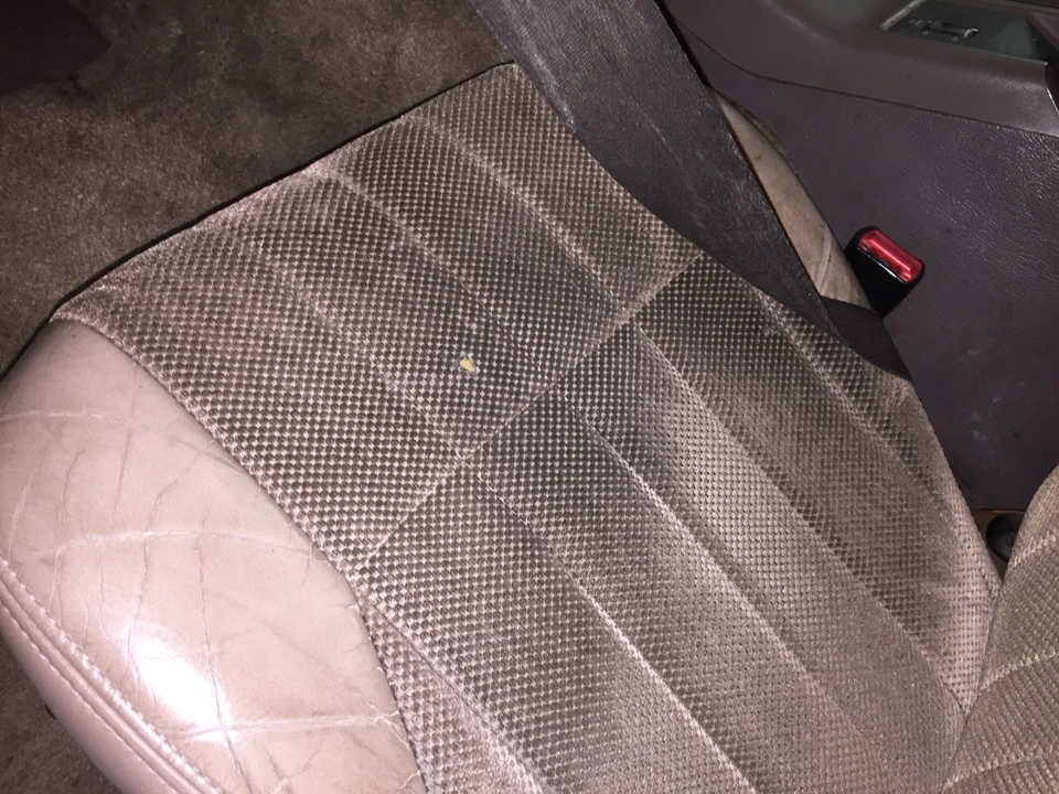 1993 Ford Thunderbird 10th Gen - Image 18 of 21