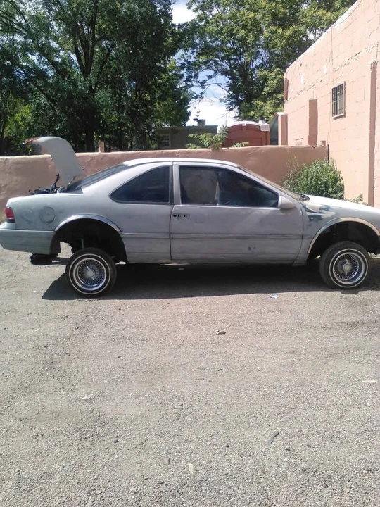 1993 Ford Thunderbird 10th Gen - Image 2 of 17