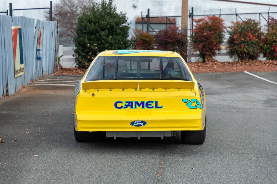 1993 Ford Thunderbird 10th Gen - Image 6 of 31