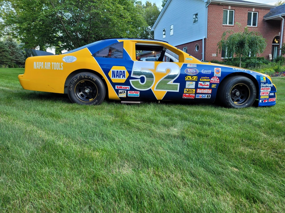 1993 Ford Thunderbird 10th Gen - Image 10 of 31