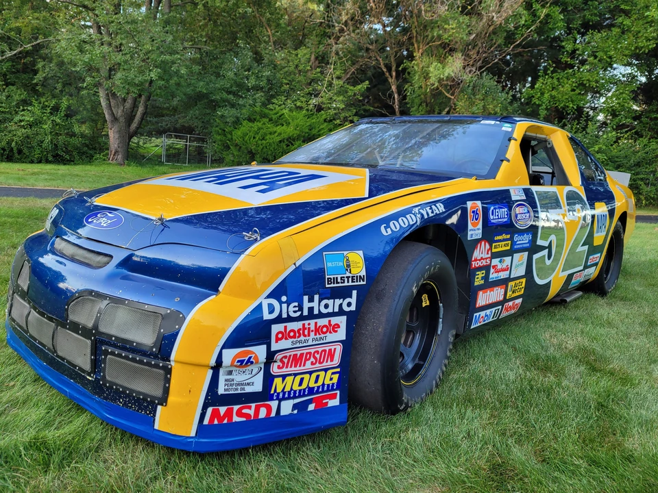 1993 Ford Thunderbird 10th Gen - Image 7 of 31
