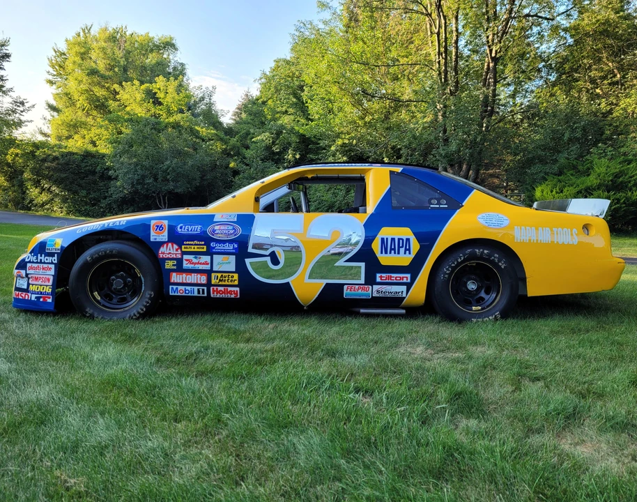 1993 Ford Thunderbird 10th Gen - Image 3 of 31