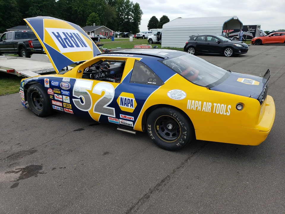 1993 Ford Thunderbird 10th Gen - Image 14 of 31