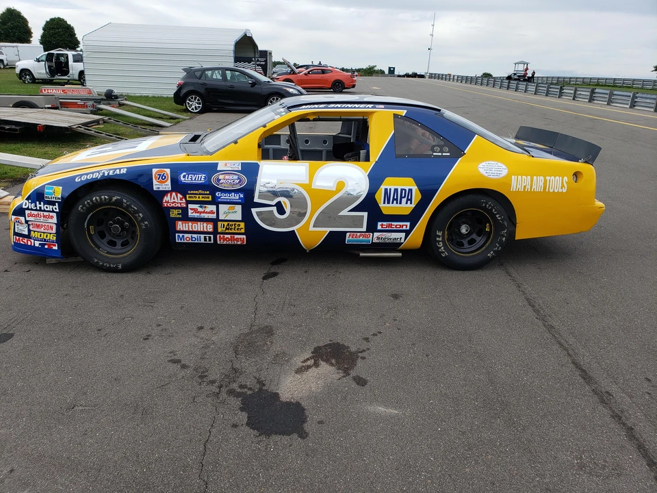 1993 Ford Thunderbird 10th Gen - Image 13 of 31