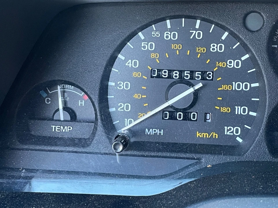 1993 Ford Thunderbird 9th Gen - Image 9 of 20