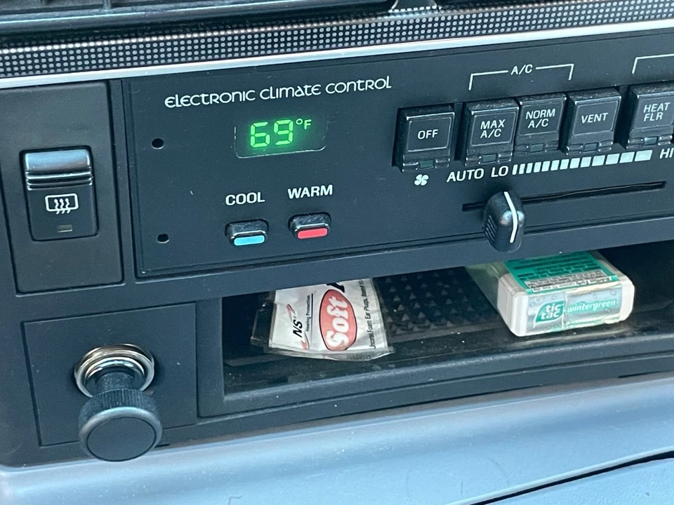 1993 Ford Thunderbird 9th Gen - Image 11 of 20