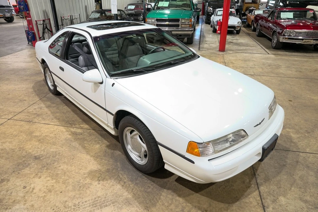 1993 Ford Thunderbird 10th Gen - Image 10 of 10