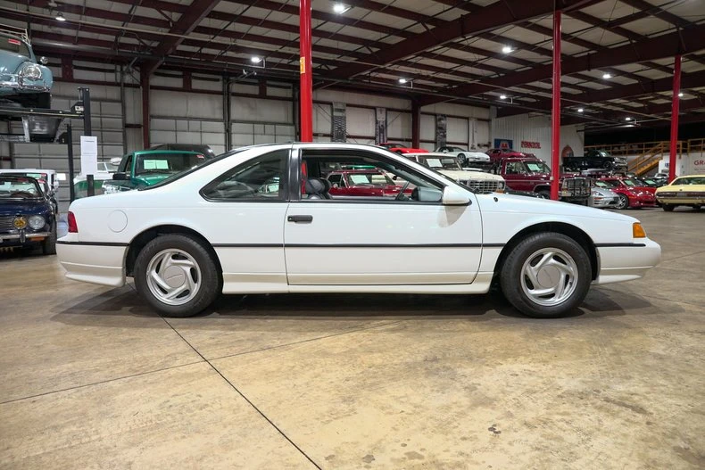 1993 Ford Thunderbird - Image 11 of 31