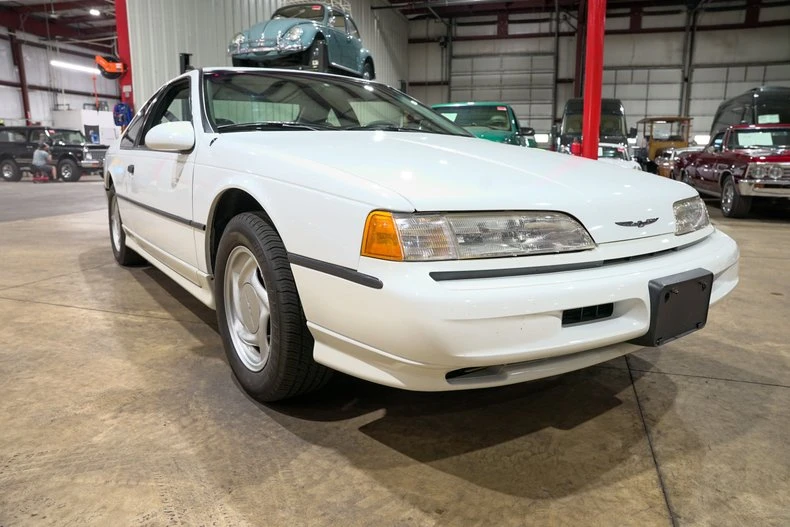 1993 Ford Thunderbird - Image 13 of 31