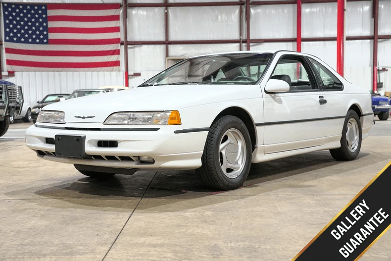 1993 Ford Thunderbird - Image 2 of 31