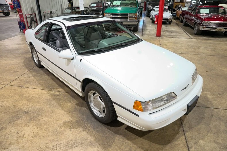 1993 Ford Thunderbird - Image 15 of 31