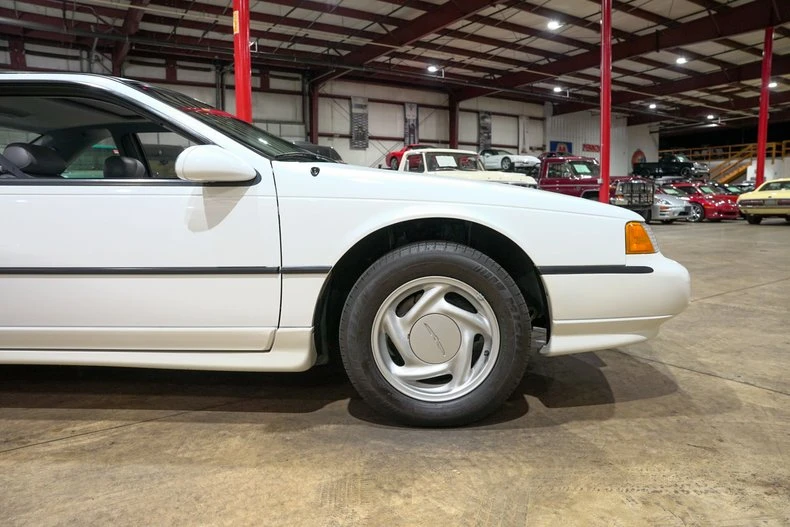 1993 Ford Thunderbird - Image 12 of 31