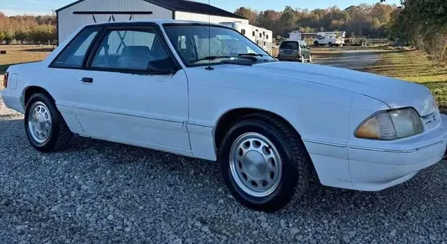 1993 Ford Mustang Coupe