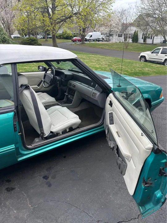 1993 Ford Mustang 3rd Gen - Image 6 of 10