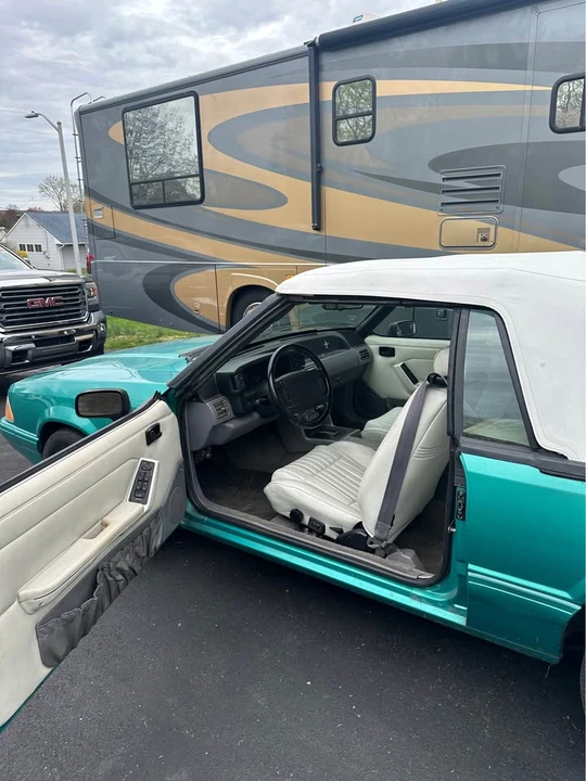 1993 Ford Mustang 3rd Gen - Image 2 of 10
