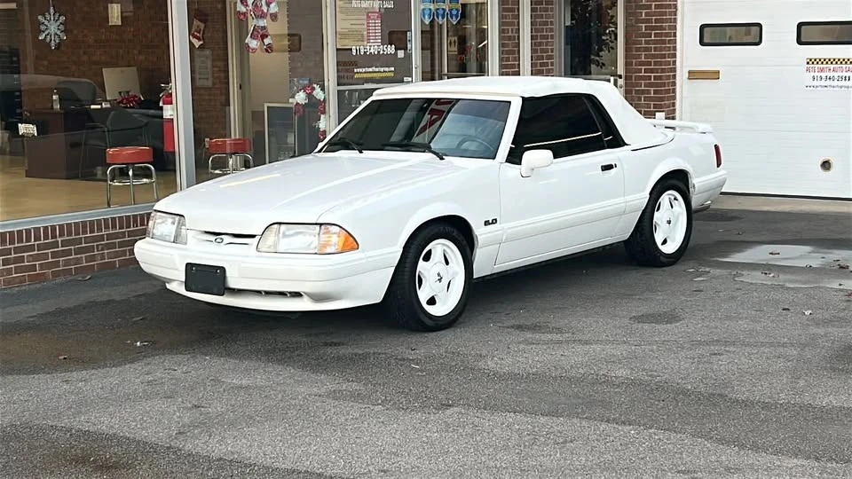 1993 Ford Mustang 3rd Gen - Image 6 of 20
