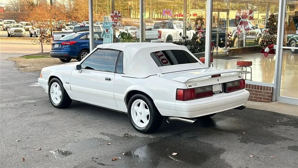 1993 Ford Mustang 3rd Gen - Image 8 of 20