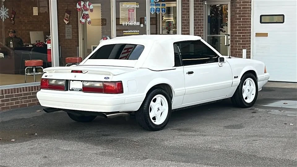1993 Ford Mustang 3rd Gen - Image 11 of 20