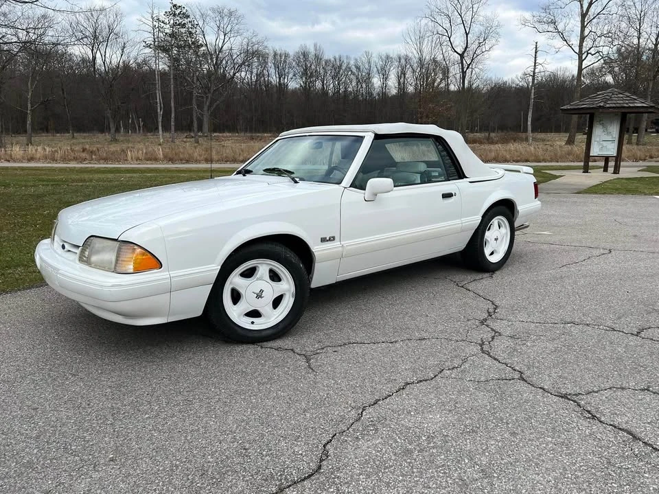1993 Ford Mustang 3rd Gen - Image 2 of 15