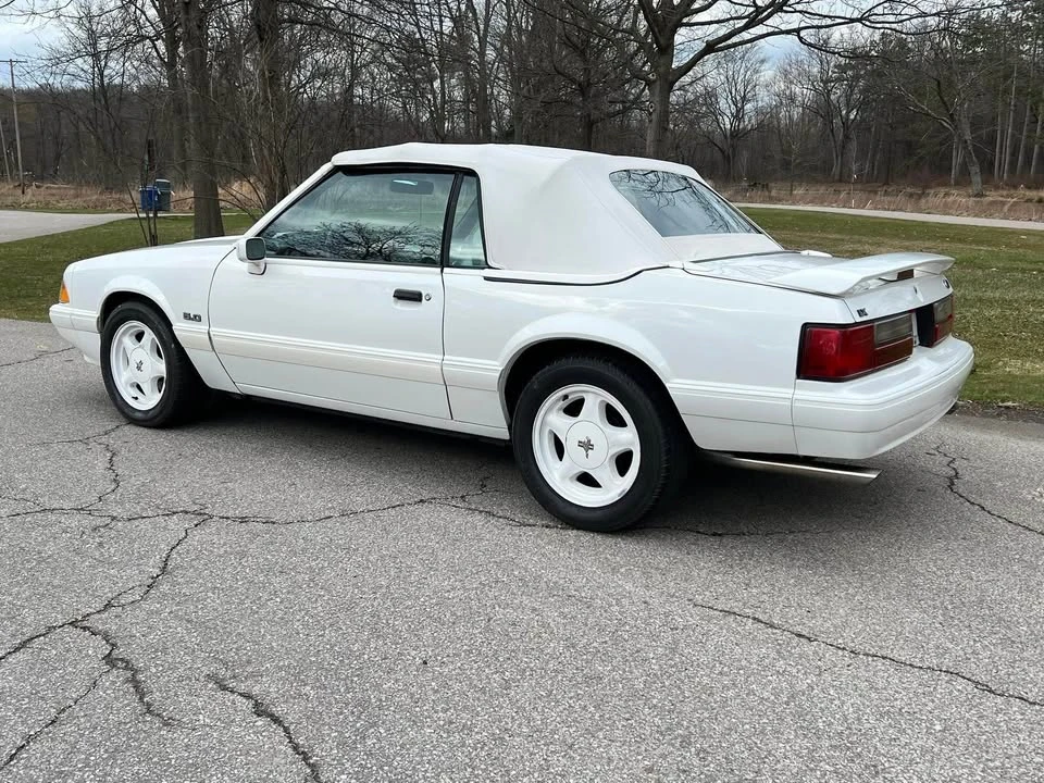 1993 Ford Mustang 3rd Gen - Image 3 of 15