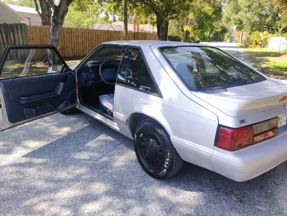 1993 Ford Mustang 3rd Gen - Image 10 of 13